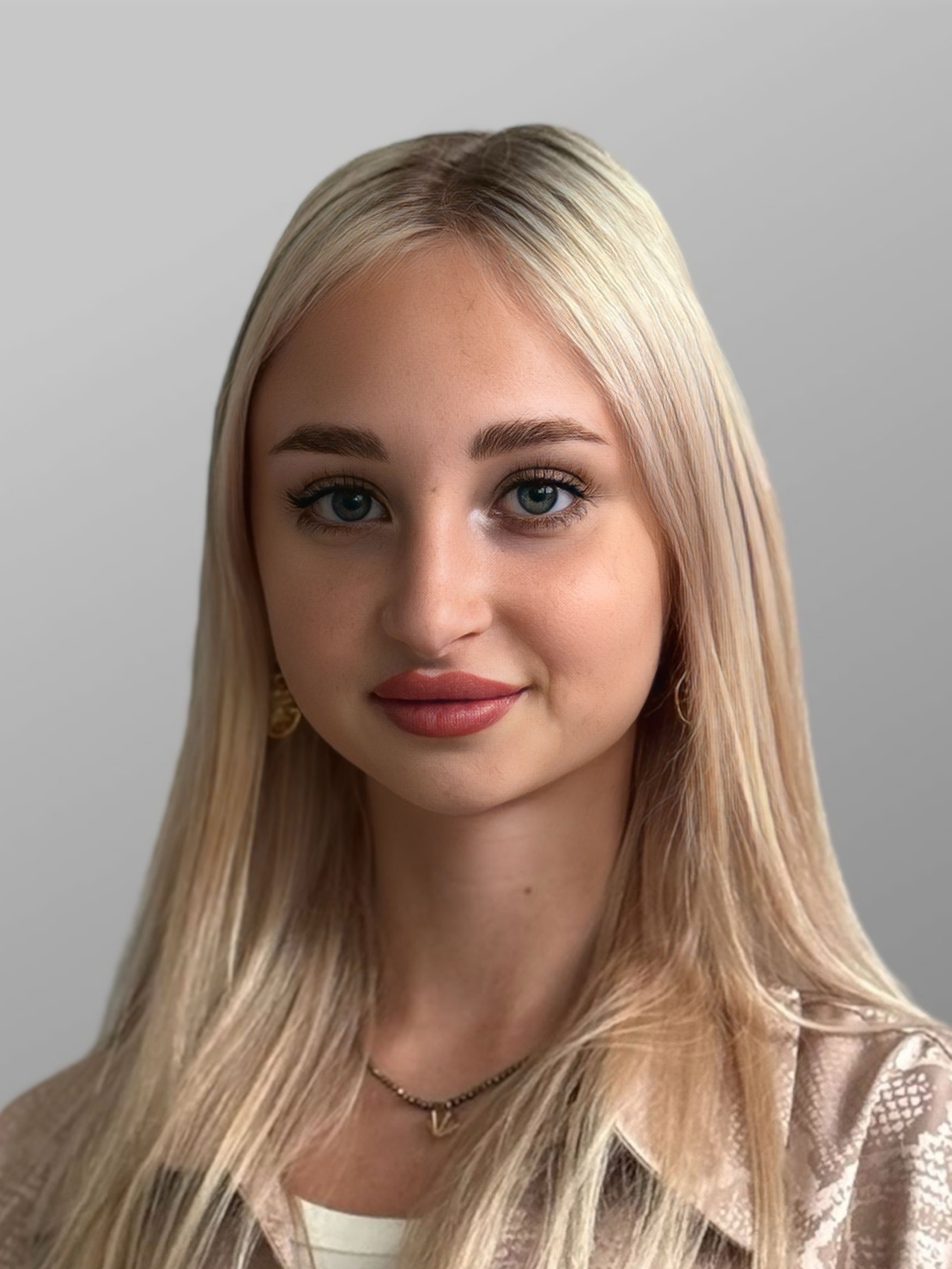 Лаврик Олеся Вячеславовна.
